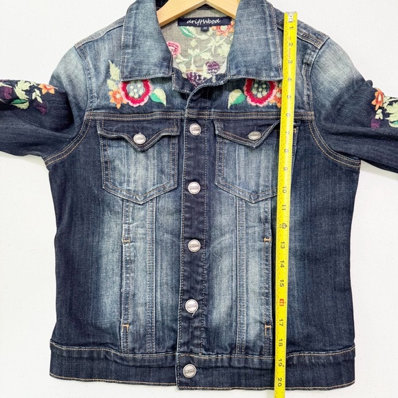 Driftwood Maryah Floral Embroidered Boho Jean Jacket Medium - Picture 8 of 11